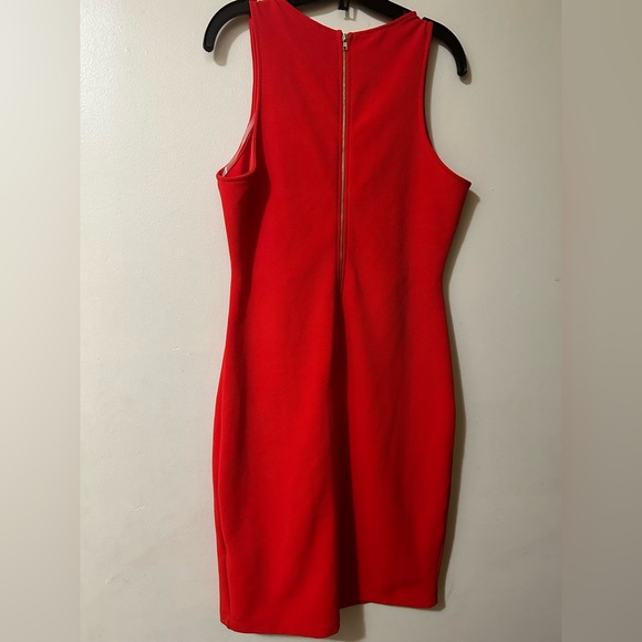 Guess bodycon dress - Picture 3 of 4